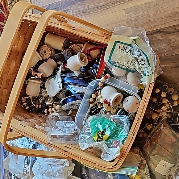 Whole Basketfull!!! For Button & Spool Dolls!🧵❣️ - Picture 5 of 16
